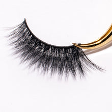 Load image into Gallery viewer, Golden Vixen - High Lash Darling