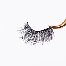 Load image into Gallery viewer, Kutie - High Lash Darling