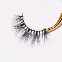 Load image into Gallery viewer, Opulent - High Lash Darling