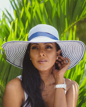 Load image into Gallery viewer, Slayer - High Lash Darling